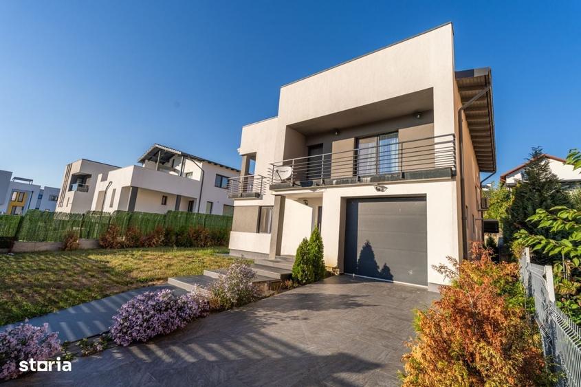 Casă cu 4 camere în Stana