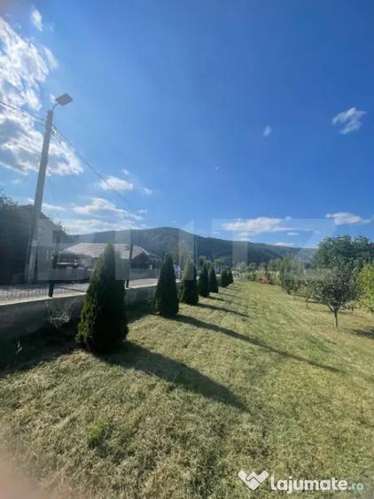 Casă cu 3 camere cu Teren 917 Mp în Cornești