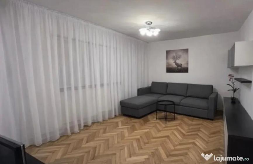 Apartament 3 camere, decomandat - zona Centru Civic - Brasov (Brasov) - 1