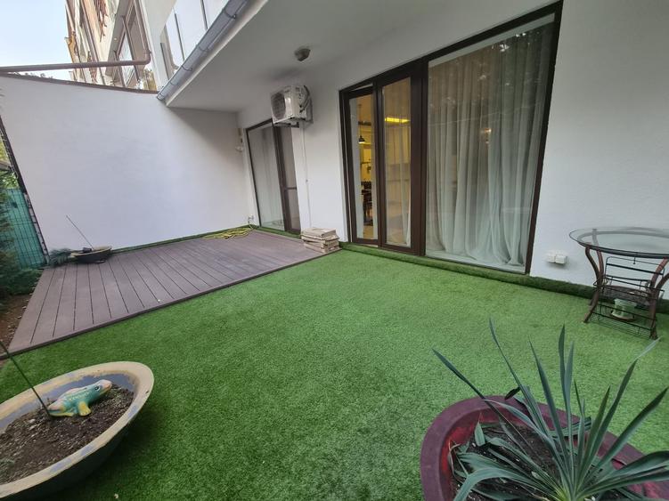 Apartament cu 3 camere în Iancu Nicolae