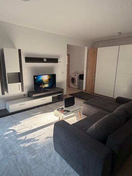 Apartament cu 2 camere, mobilat în Ghiroda