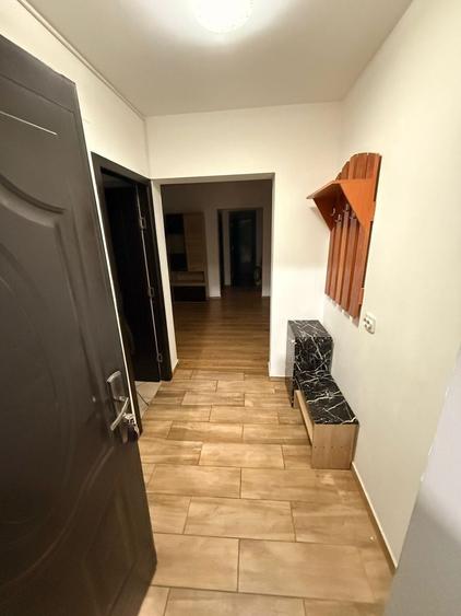 Apartament cu 2 camere semidecomandat în Gară