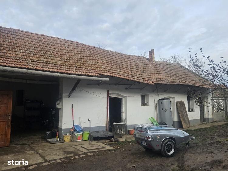 Casă cu 3 camere în Borș