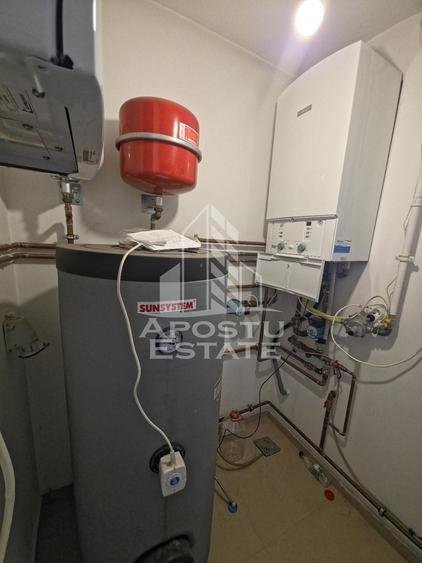 Casă individuală cu 12 camere cu Canalizare în Fabric