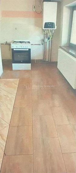 Casă cu 5 camere cu Teren 711 Mp în Vladimirescu