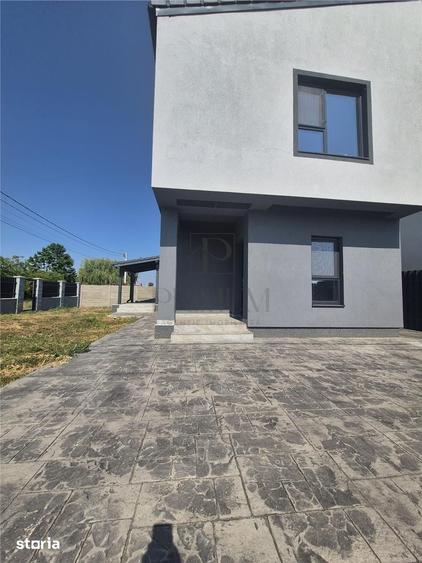 Casă cu 3 camere cu Teren 350 Mp în Central
