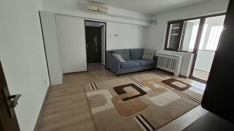 Apartament cu 2 camere semidecomandat în Tătărași