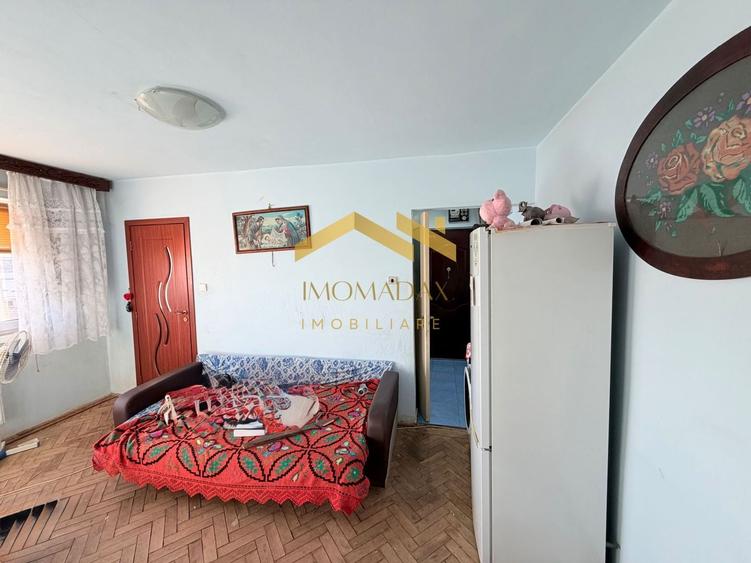 Apartament cu 2 camere semidecomandat în Șagului