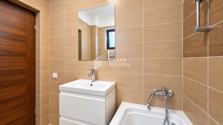 Apartament cu 2 camere decomandat în Otopeni