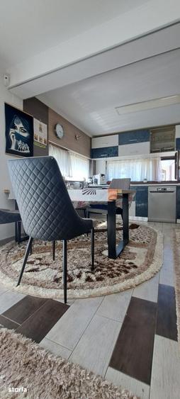 Casă cu 5 camere cu Teren 750 Mp în Valea Borcutului