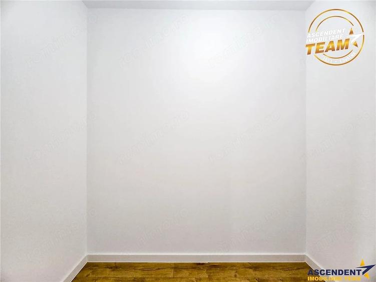 Apartament cu 3 camere decomandat în Lenin