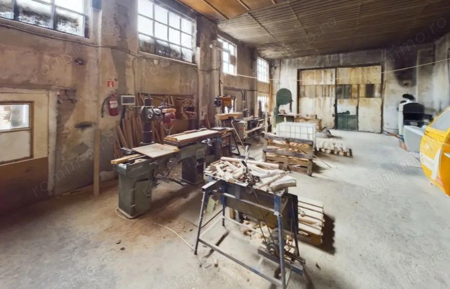 Spațiu comercial, de 1,280 mp, în Șoimoș