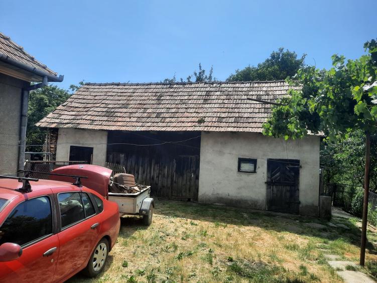 Casă cu 2 camere în Central