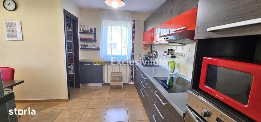 Casă cu 7 camere cu Teren 2000 Mp în Feleacu