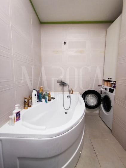 Apartament cu 3 camere semidecomandat în Iris