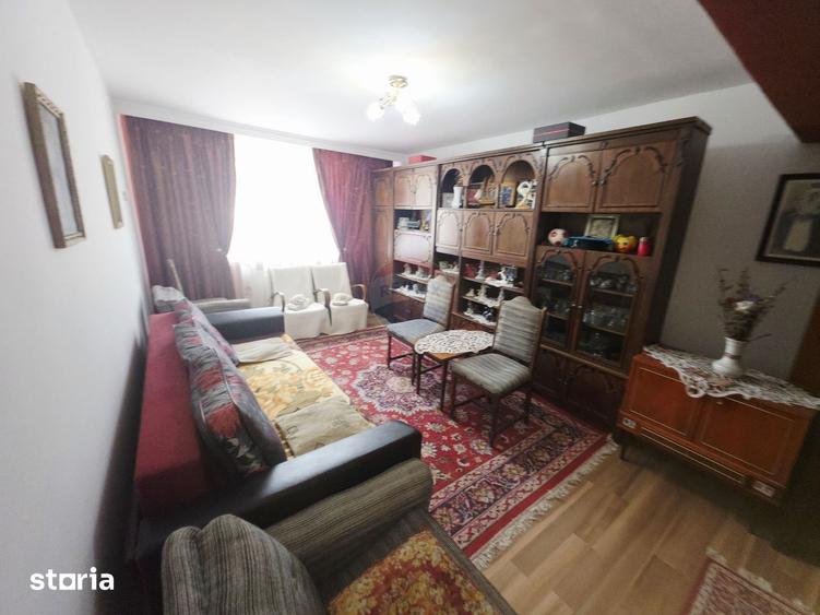 Apartament cu 2 camere, mobilat în Mărăței