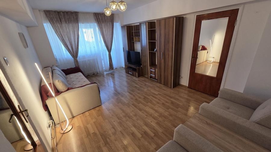 Apartament cu 2 camere nedecomandat în Central
