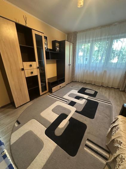 Apartament cu 2 camere nedecomandat în Mircea cel Bătrân