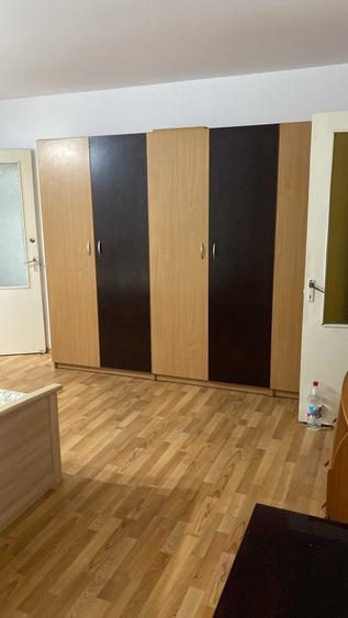 Apartament cu 2 camere nedecomandat în Dorobanți