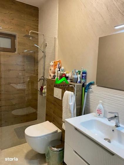 Casă cu 5 camere cu Teren 413 Mp în Central