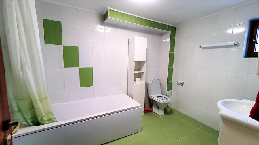 Spațiu comercial, de 60 mp, în Central