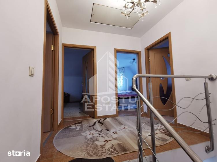 Casă cu 4 camere cu Teren 524 Mp în Sânmihaiu Român