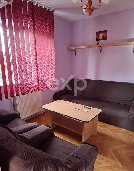 Apartament cu 3 camere semidecomandat, mobilat în Calea Turzii