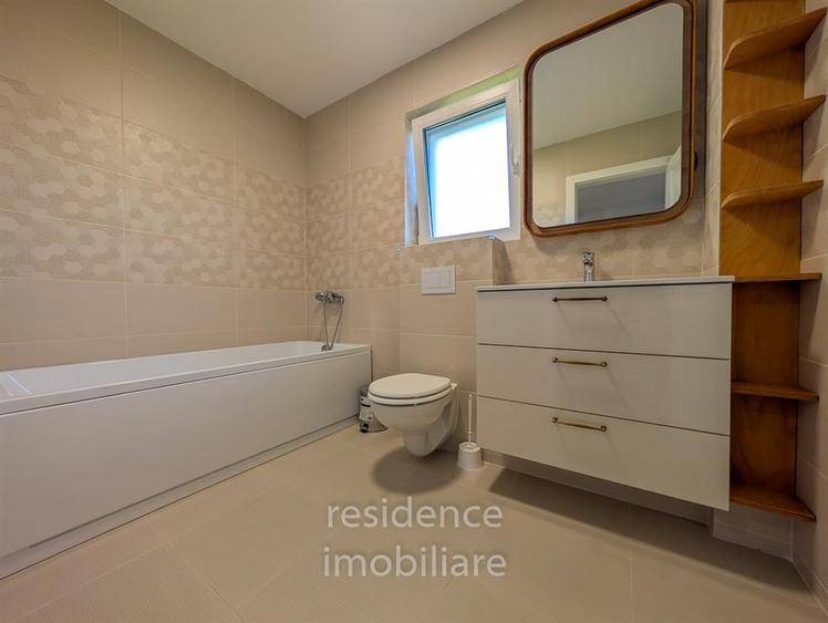 Apartament cu 4 camere semidecomandat, mobilat în Borhanci