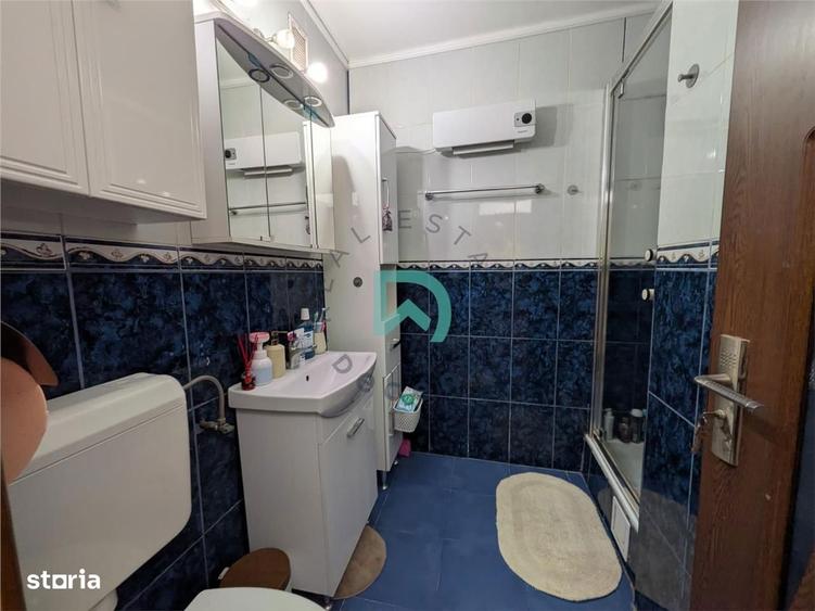 Apartament cu 2 camere semidecomandat, mobilat în Bartolomeu