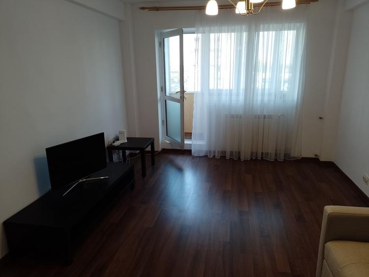 Apartament cu 2 camere decomandat în Românești
