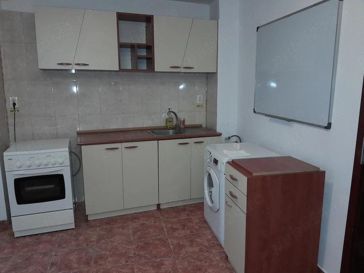 Apartament cu 3 camere decomandat în Timpuri Noi