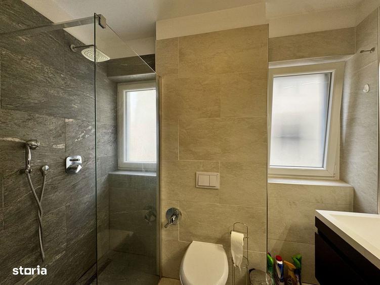 Apartament cu 2 camere, mobilat în Soarelui