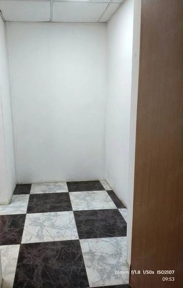 Spațiu comercial, de 80 mp, în Iosia
