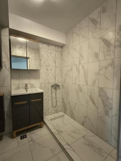 Apartament cu 2 camere decomandat, mobilat în Tomis Nord