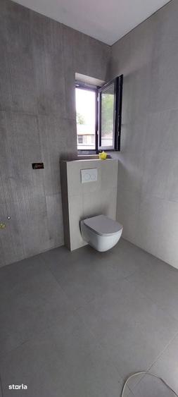 Casă cu 4 camere cu Teren 1017 Mp în Central