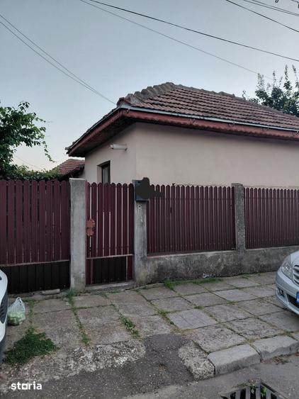 Casă cu 3 camere cu Teren 279 Mp în Dorobanți