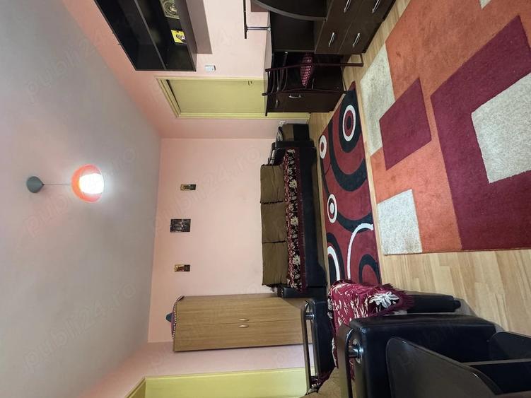Apartament cu 2 camere semidecomandat în Calea București