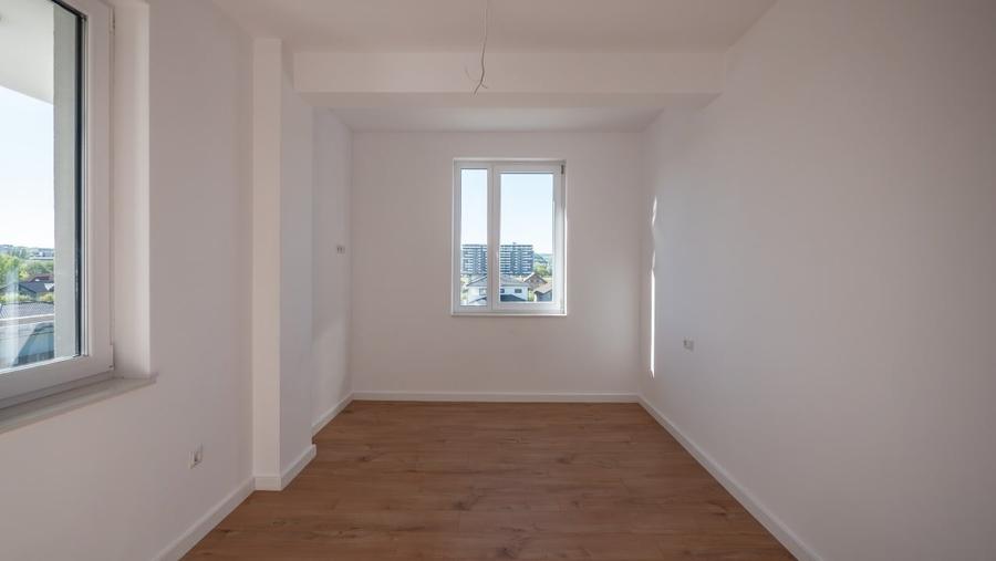 Apartament cu 2 camere semidecomandat în Independenței