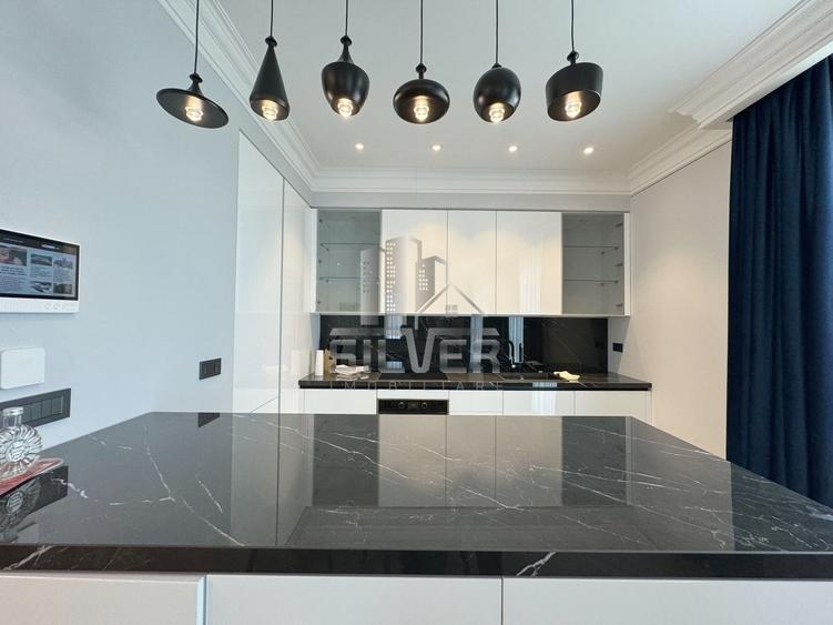 Apartament cu 3 camere semidecomandat, mobilat în Gheorgheni