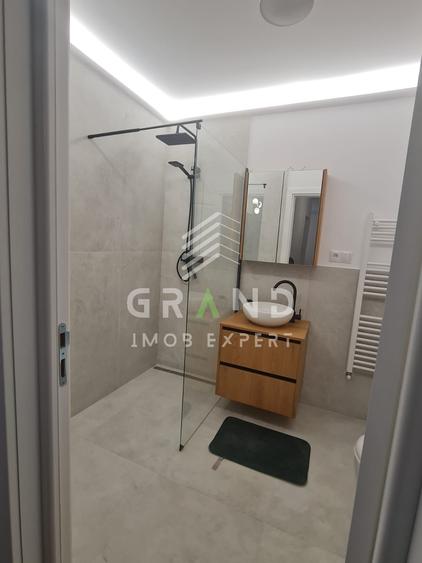 Apartament cu 2 camere decomandat, mobilat în Florești
