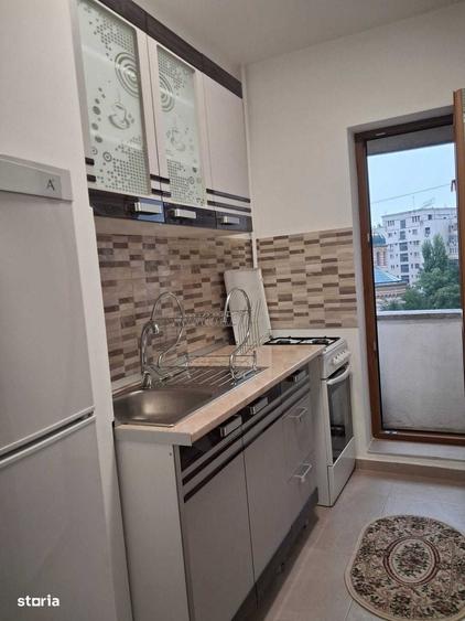 Garsoniera 37 mp | Blvd. Unirii | Bloc cu Paza | Metrou 1 Minut - 3