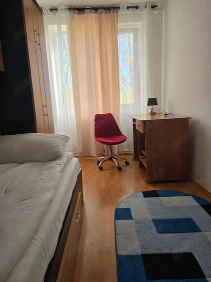 Apartament cu 3 camere semidecomandat în Medicină