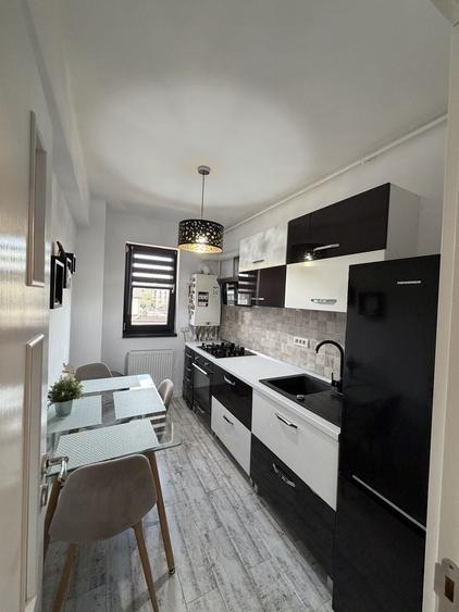 Apartament cu 2 camere decomandat în Fundeni