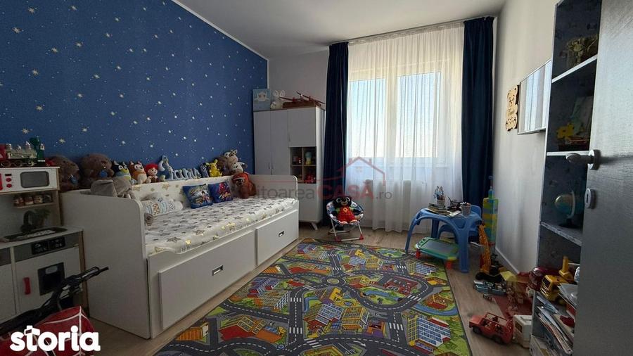 Apartament cu 3 camere semidecomandat, mobilat în Prelungirea Ghencea