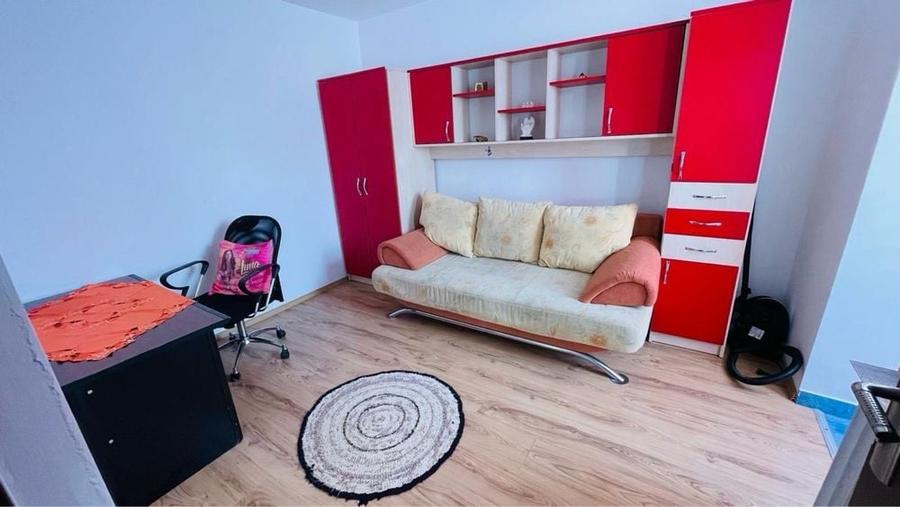 Apartament cu 2 camere nedecomandat în Narcisa