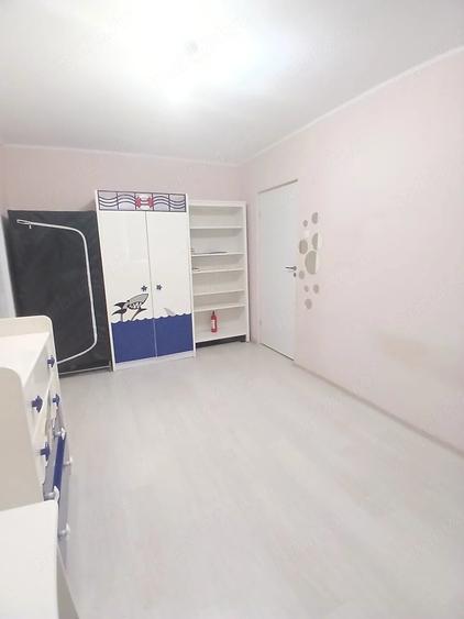Apartament cu 2 camere semidecomandat în Florilor