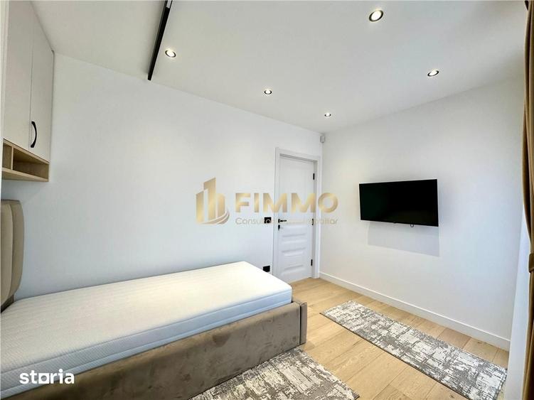 Casă cu 4 camere cu Teren 400 Mp în Central