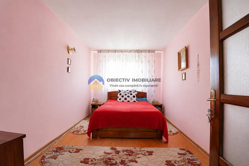 Casă individuală cu 4 camere cu Teren 1800 Mp în Bistrița