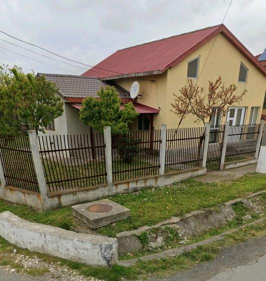 Casă cu Teren 400 Mp în Topraisar