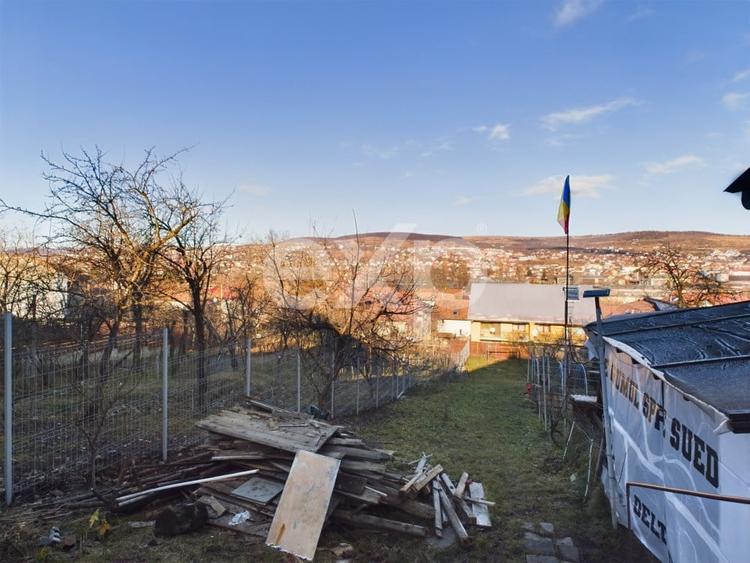 Casă cu 3 camere cu Canalizare în Gruia